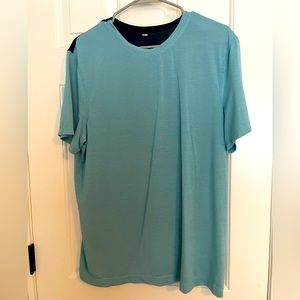 Lululemon workout T